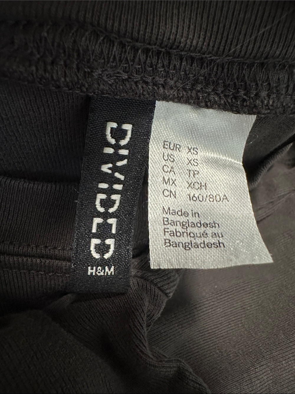 🍀 H&M Baby Tee - Picture 3 of 3